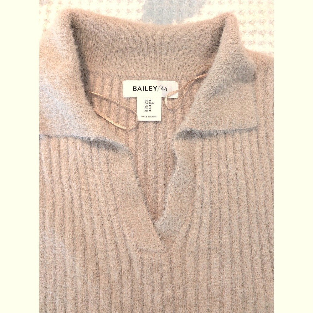 Bailey 44 Womens Beige Ribbed Eyelash Knit Polo V-Neck Short Sleeve Sweater M
